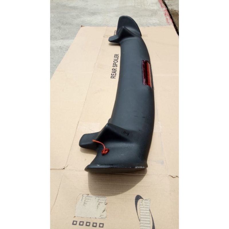 spoiler atoz sayap lampu