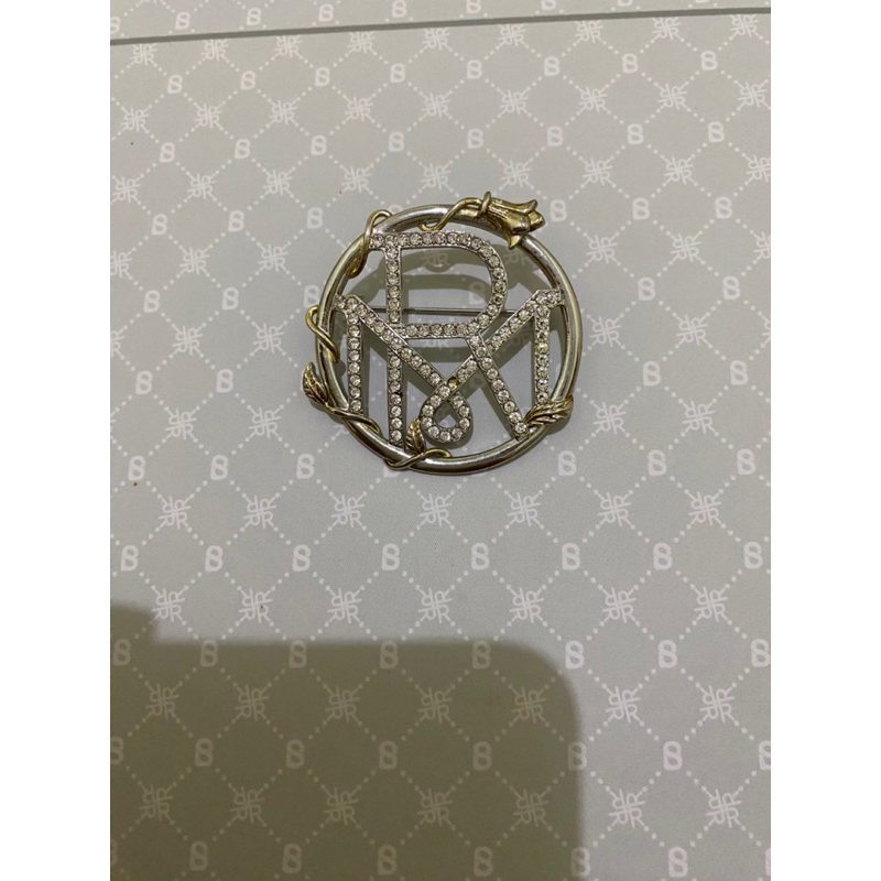 preloved brooch ria miranda ORIGINAL