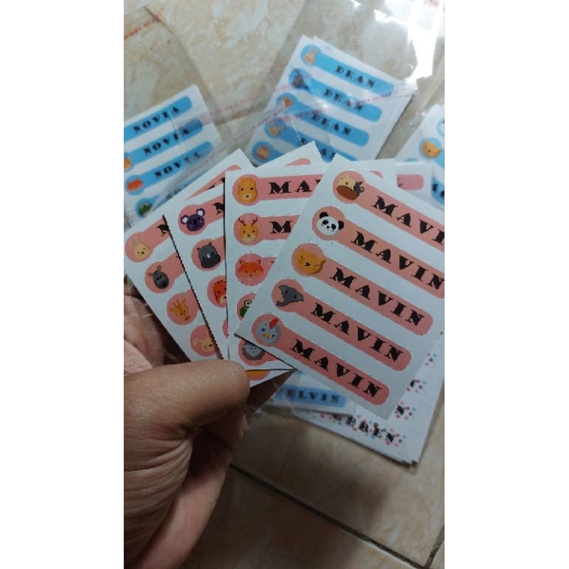 

sticker nama custom isi 20pcs