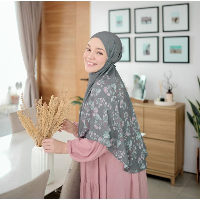 doa hijab scarf by dewi sandra baiti khimar preloved army