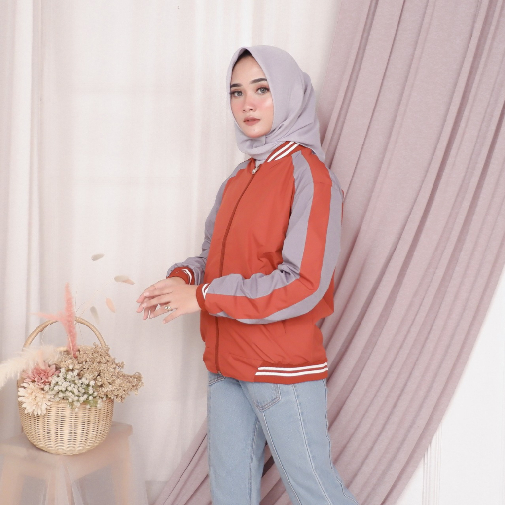 Justrue Jaket Bomber Wanita Bolak Balik JKJ Orange