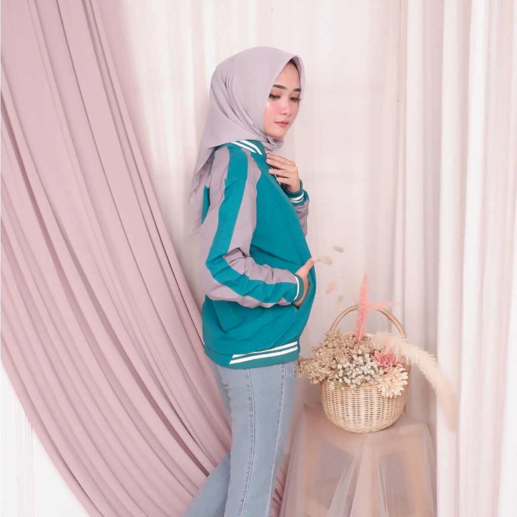 Justrue Jaket Bomber Wanita Bolak Balik JKJ Tosca