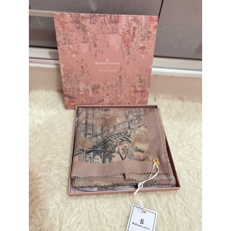 preloved buttonscarves ny3 bowery