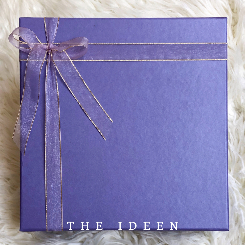 THE IDEEN - 016- 01 | HARD BOX UNGU 25×25×7,5 FREE KARTU UCAPAN DAN KERTAS CACAH | KOTAK KADO PARCEL HADIAH ULANG TAHUN AESTHETIC | PACKAGING SOUVENIR NATAL LEBARAN | KOTAK HAMPERS BAYI CEWEK COWOK BRIDESMAID GROOMSMEN SERBAGUNA