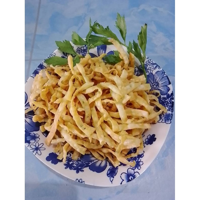 

Kue Bawang Pessel x Maninjau