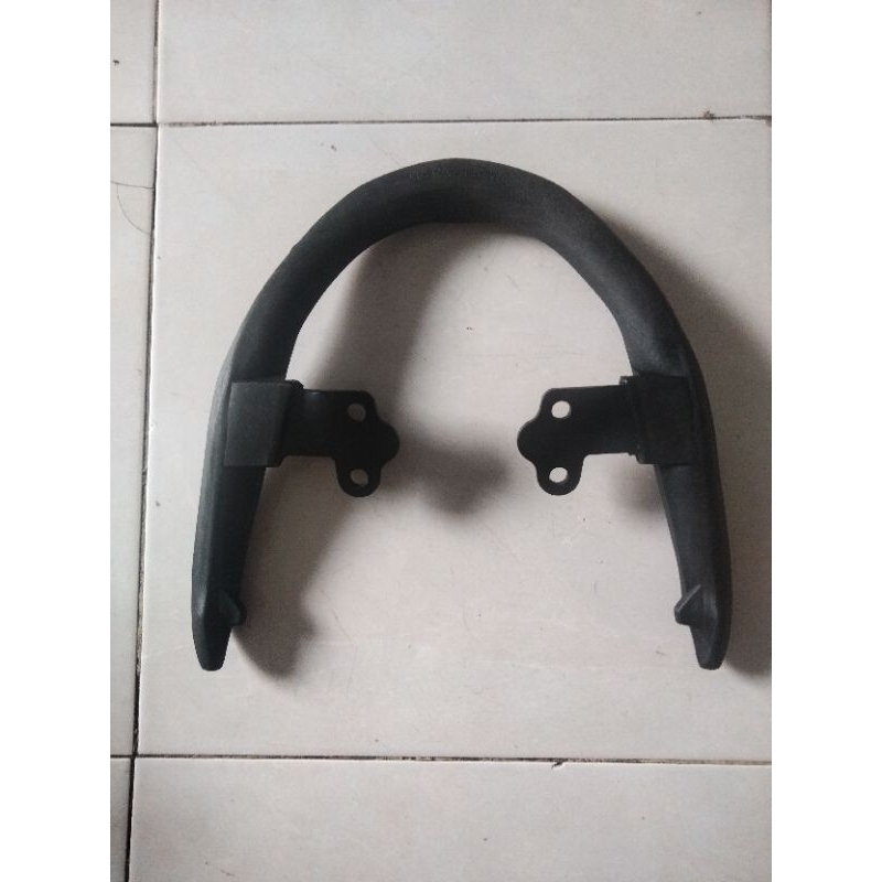 Behel Begel Planger Pegangan Jok Belakang Full Karet Supra Fit New