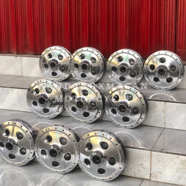 {Bekas} TROMOL DEPAN YAMAHA SR 400 ORIGINAL FULLSET POLISHED Diskon