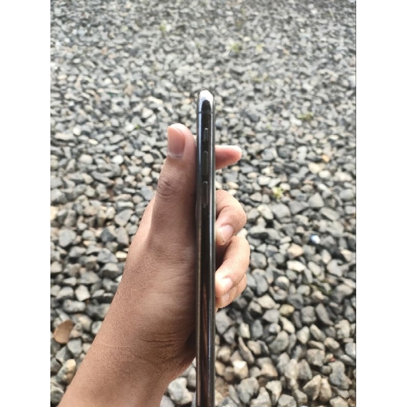 iPhone 11 Pro Max (minus, baca deskripsi)