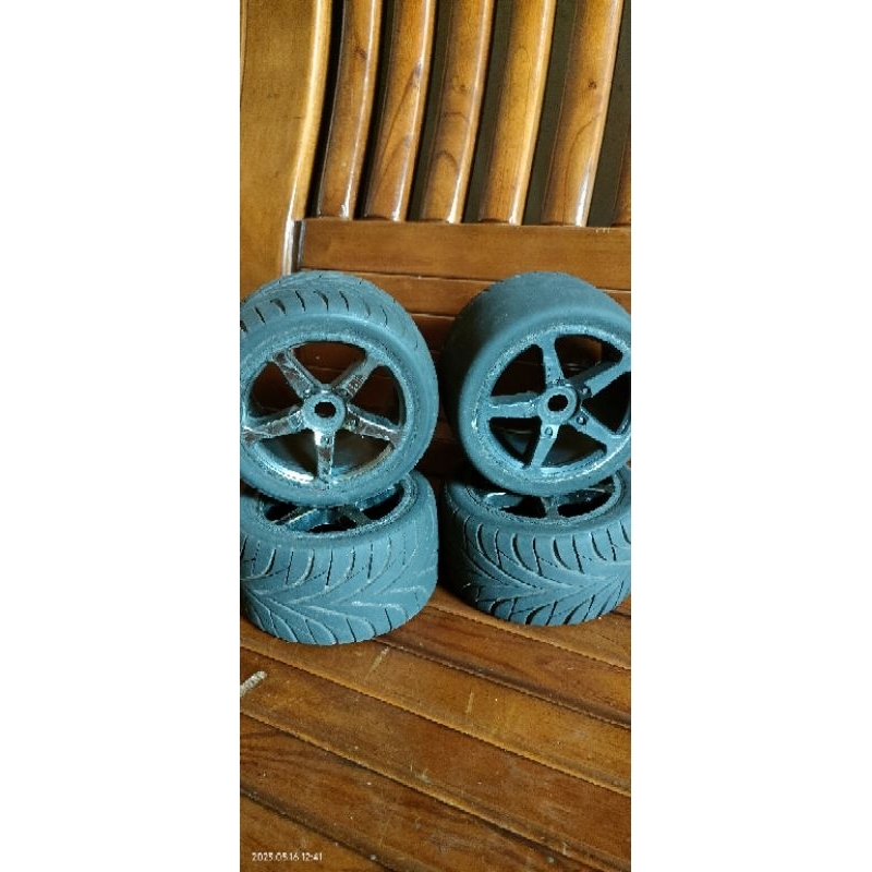 Rc tire Ban onroad Louise monster truck truggy 1/8 hex 17mm