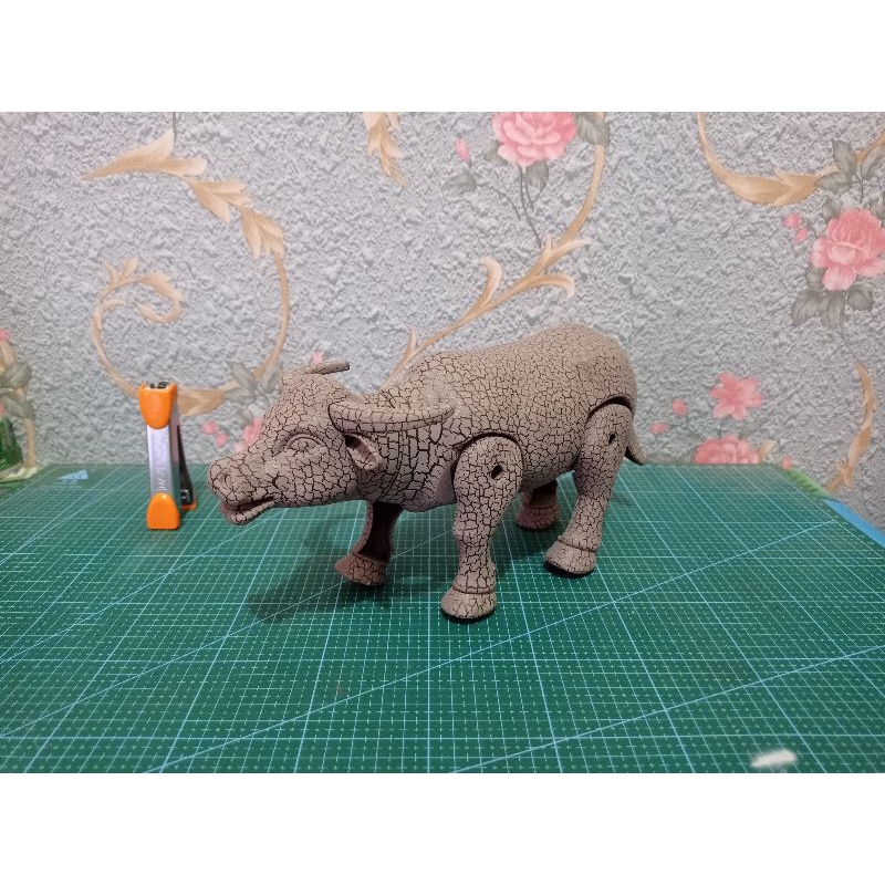 Mainan Kerbau Berjalan Mainan Anak Cattle World Mainan Figure Kerbau Bahan Plastik