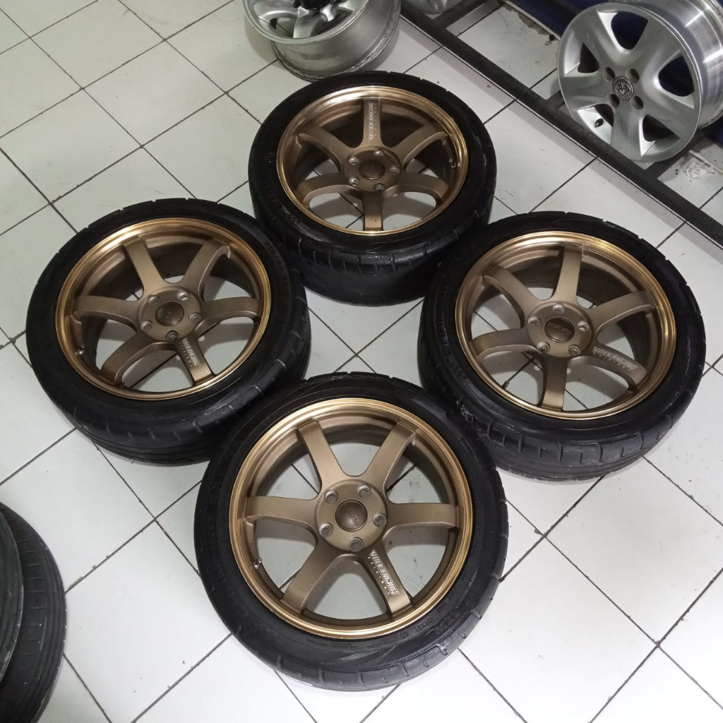 VELG SECOND RACING TE37 RING 17 X 7,5 ET 35 HOLE 5X114 + BAN GT 215 45 R17