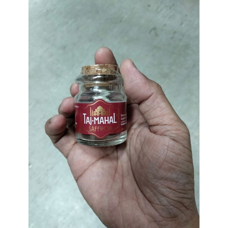 

saffron ta-jmahal