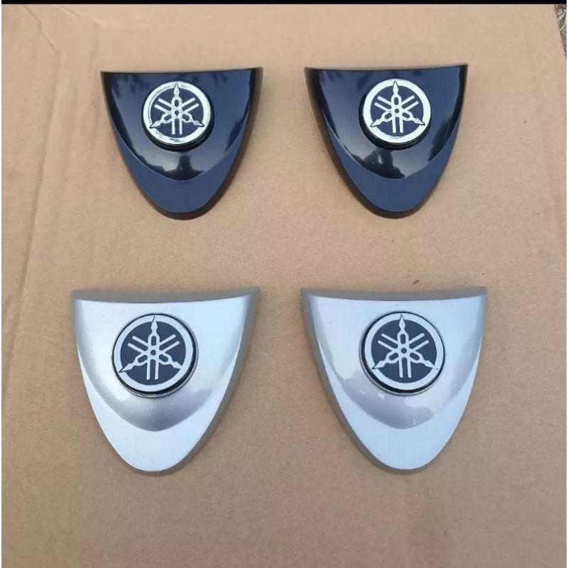 Emblem logo panel dasi yamaha fiz r vega lama.