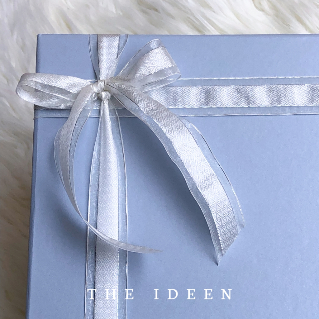 THE IDEEN - 016-05 | HARD BOX BABY BIRU 25×25×7,5 FREE KARTU UCAPAN DAN KERTAS CACAH | KOTAK KADO PARCEL HADIAH ULANG TAHUN AESTHETIC | PACKAGING SOUVENIR NATAL LEBARAN | KOTAK HAMPERS BAYI CEWEK COWOK BRIDESMAID GROOMSMEN SERBAGUNA