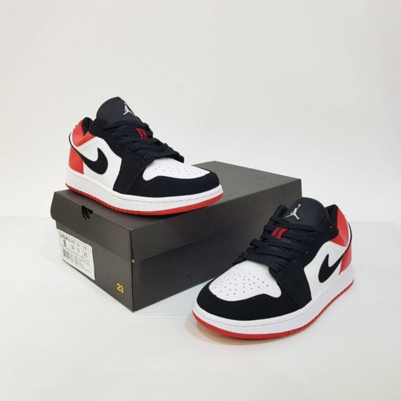 SEPATU NIKE AIR 1 JORDAN LOW BLACK TOE