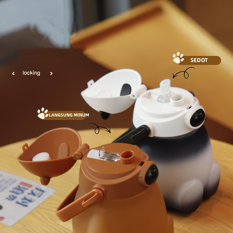 Botol Minum Anak Kartun 1000ML Sedotan dan Tali Gratis Stiker 2D Dan 3D Botol Air Minum Anak Karakter BPA FREE Termasuk Tali dan Sticker Botol Minum Anak Sedotan Motif Bear