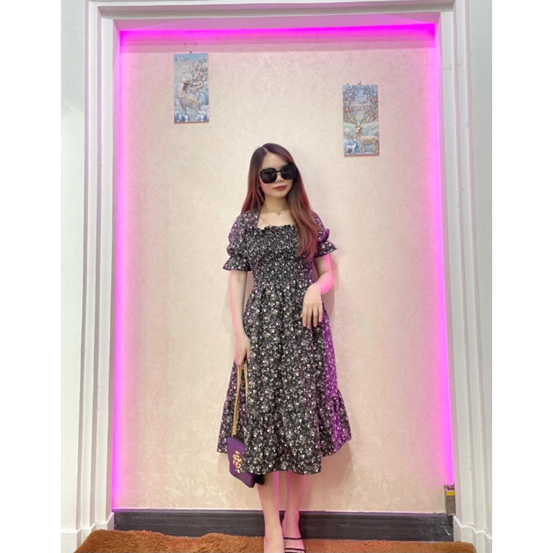 RD FASHION - SMOCKED DRESS / Gaun musim panas kasual baru Lengan pendek smocked dress lipit bunga dengan dasi belakang / gaun kasual A-line gaun smocked berlipat bunga lengan pendek-BUNGA MINI HITAM