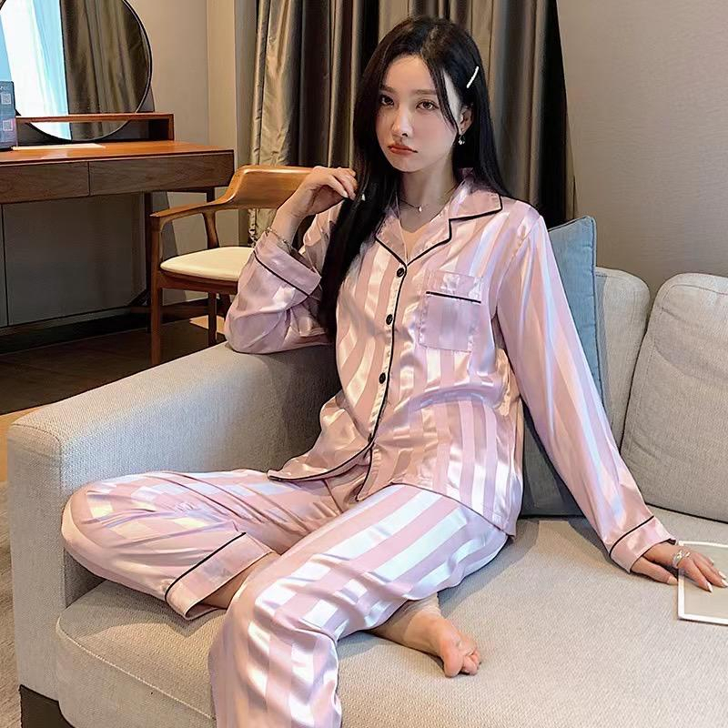 010 Luxury Sleepwear Kelas Atas Piyama Satin Lengan Panjang Celana Panjang Kerah Motif Garis Kancing Hidup Bahan Satin High Quality Piyama Import/ Baju Tidur Import / Baju Tidur Murah / Piyama Set / piyama wanita /Piyama Satin/Baju Tidur Set