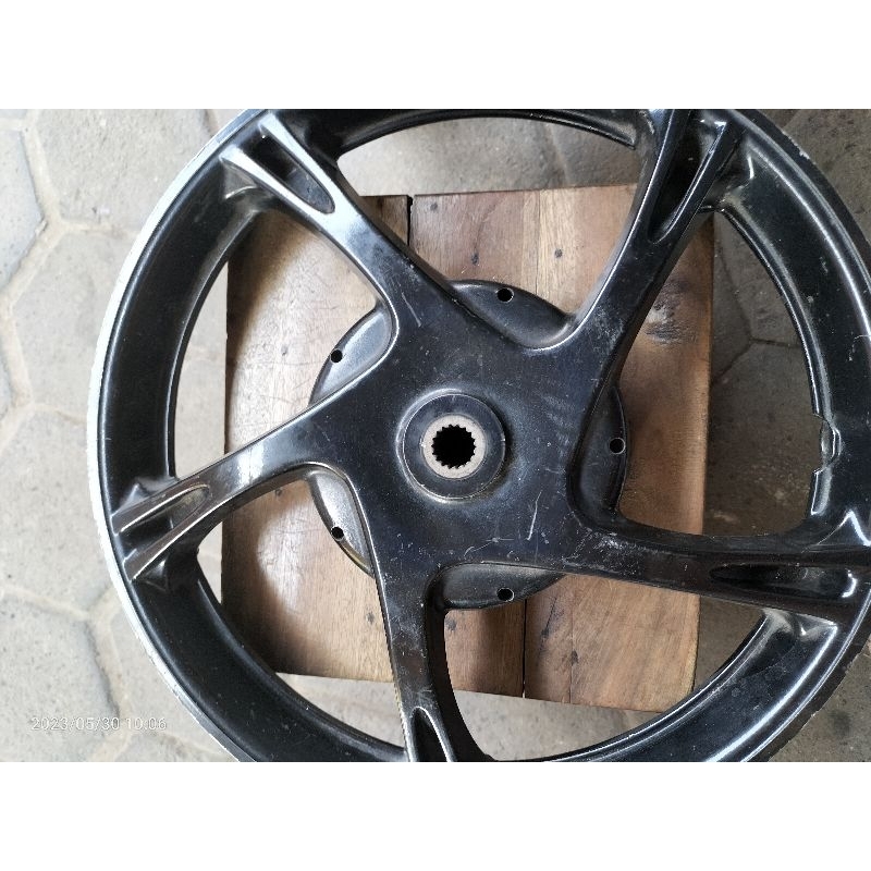 velg mio sporty belakang