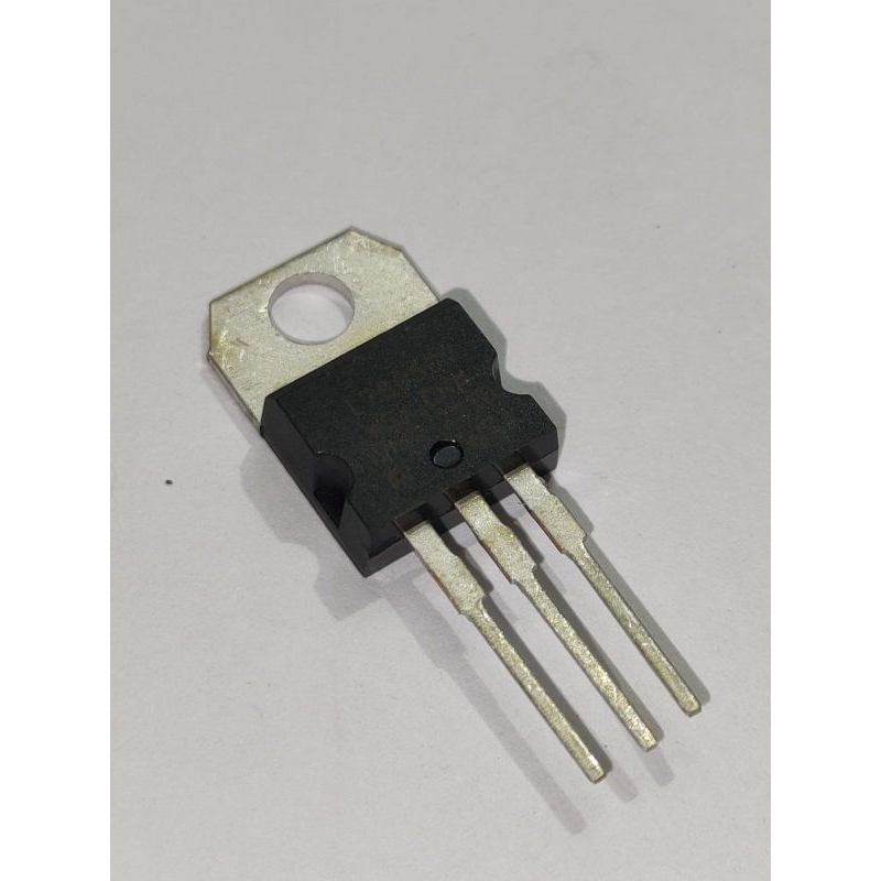 Transistor TR 7805 regulator 5v L7805 Cv St LM7805 IC