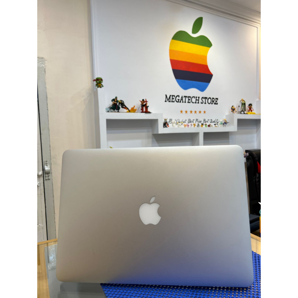 Macbook Air 13" 2013/i5/ 2015/i5 Second / Bekas