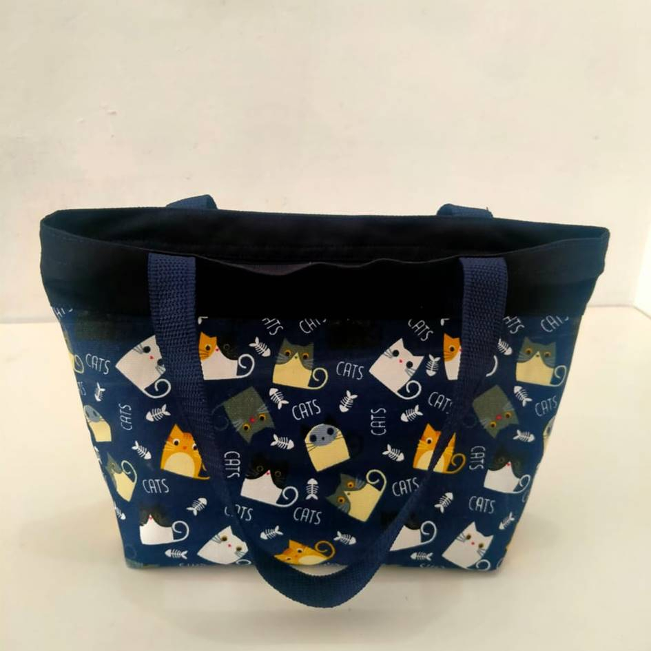 TAS KANVAS NAJLA MOTIF KUCING BIRU. Riens Collections