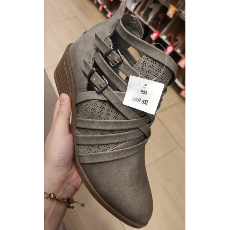 38½ payless clearance sale american eagle june boots grey