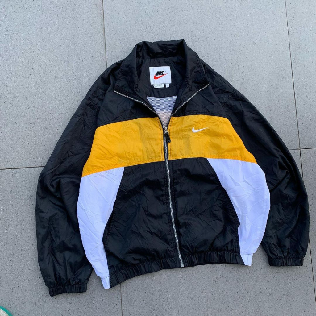 nike spellout vintage