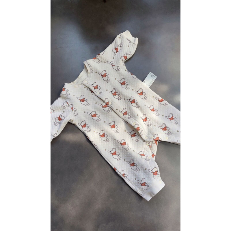 preloved jumper anak uniqlo baby motif pooh