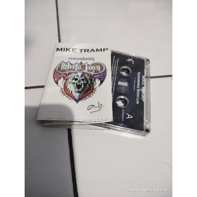 kaset pita mike tramp / remembering white lion