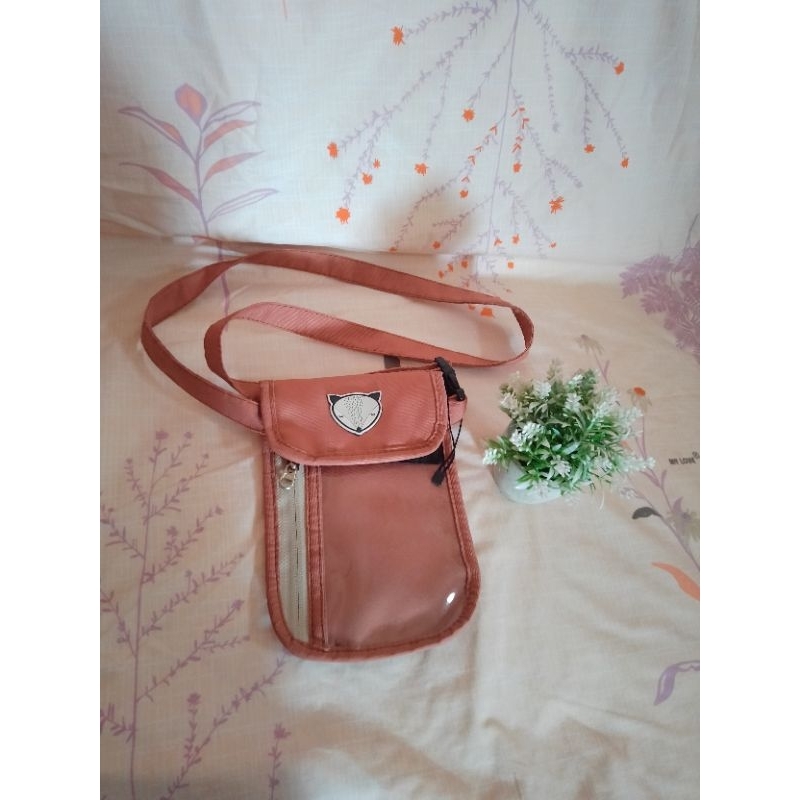 Miku Phone Sling bag LIttemunya Preloved