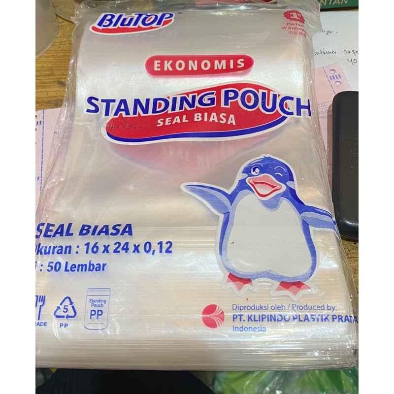 Standing pouch 16x24