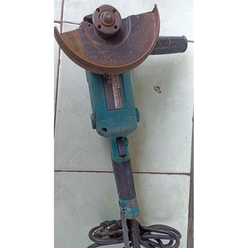 Gerinda makita 5 inch GA6020/5020 second