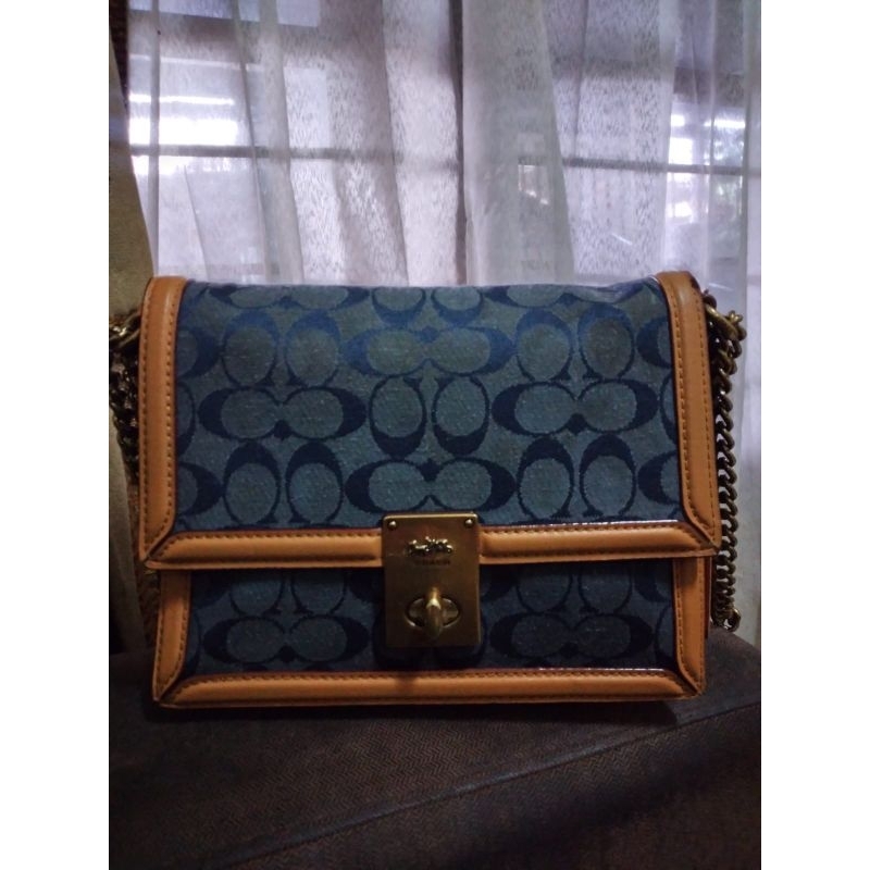 Preloved Coach Hutton shoulder bag