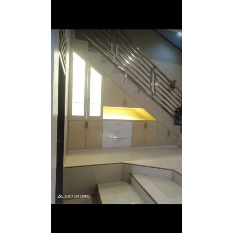 lemari Tangga - lemari baju - lemari pakaian - lemari barang