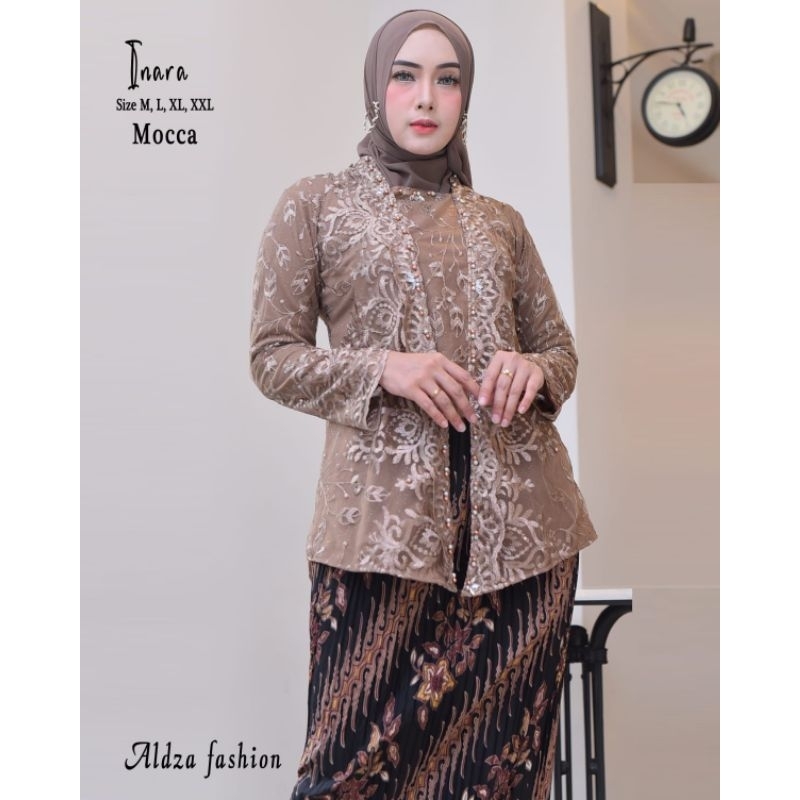 Kebaya Kutu Baru / Kebaya Tunik / Tunik Brokat / Kebaya Modern / Kebaya tile / Kebaya Favorite / Batik Couple