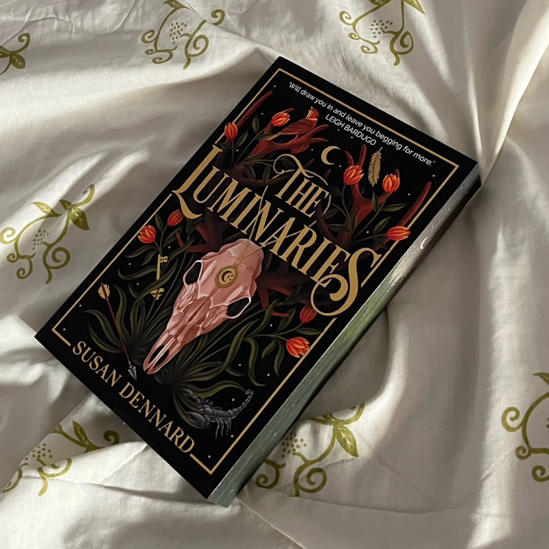 The Luminaries ( WATERSTONES EXCLUSIVE )
