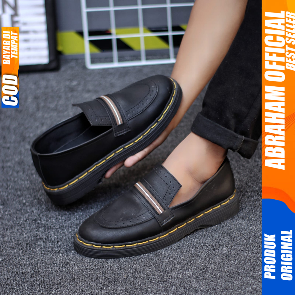 Sepatu Loafers Docmart Formal Pantofel Casual Kerja Hitam Pria