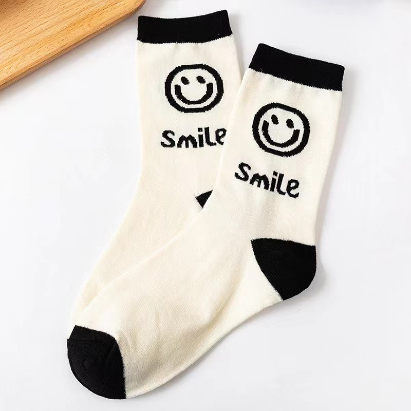 BV.ID KK1122 Kaos Kaki Wanita Korea Motif Smile Kaus Kaki Panjang Socks Karakter Ankle Korean Model Cute