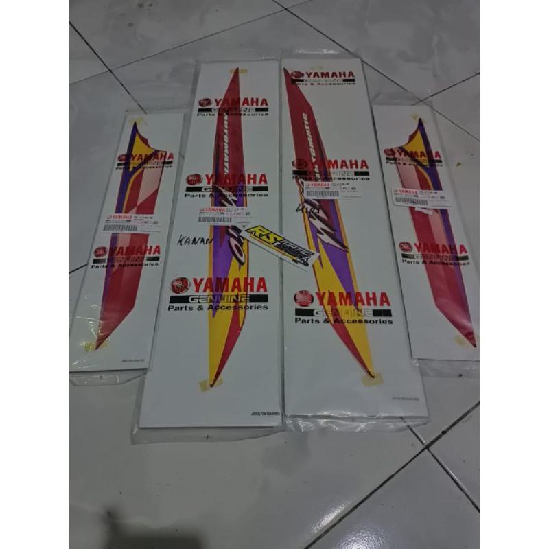 STIKER STRIPING ORIGINAL MIO 2004 5TL MERAH YAMAHA