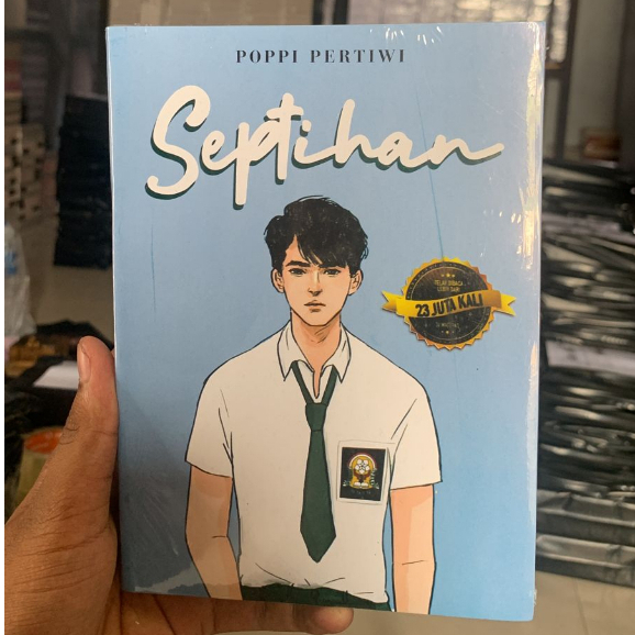 Novel Wattpad  SEPTIHAN By Poppi Pertiwi / BUKU YOUNG