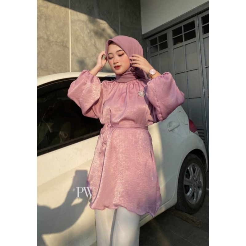 Blouse Satin Polos Armany Silk Baju Atasan Wanita Mewah Casual Leher Sabrina Karet Lengan Balon