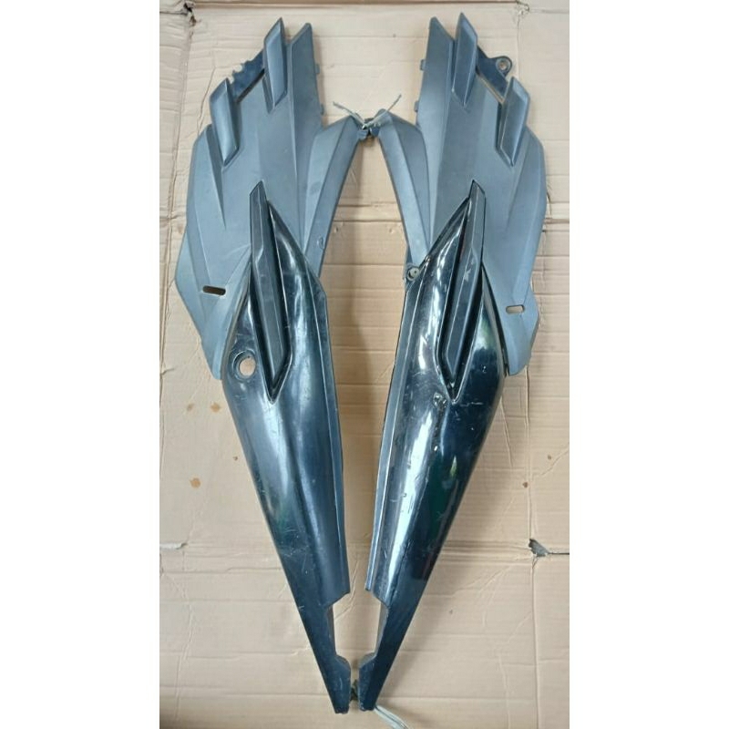 COVER BODY SET SAMBUNGAN BODI HONDA CS1 ORIGINAL SEKEN