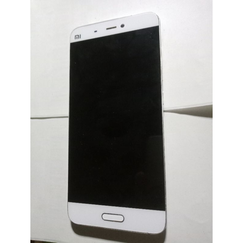 Lcd sepaket mi 5 ori copotan mulus