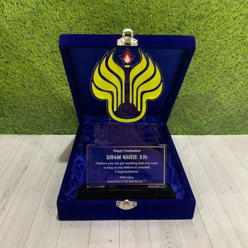 PLAKAT, PLAKAT AKRILIK, PLAKAT PENGHARGAAN, PLAKAT ACRYLIC, PLAKAT CUSTOM, VANDEL, PIAGAM PENGHARGAA