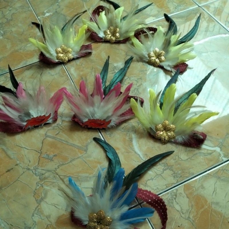 Bandana bulu mahkota bulu