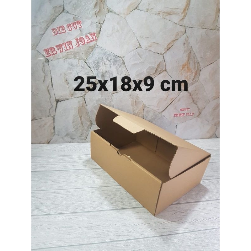 

Kardus Box 25x18x9 cm Kotak Karton DieCut
