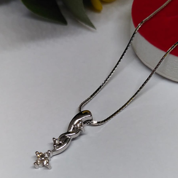 Tiara Jaya #Kalung Wanita Emas Putih ASLI 750 Model Italy Santa Plus Liontin Putih Emas Asli 750 75%