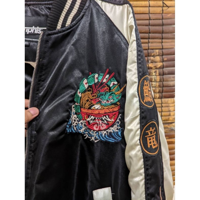 JAKET SUKAJAN MEMPHIS ORIGINS SUSHI RAMEN