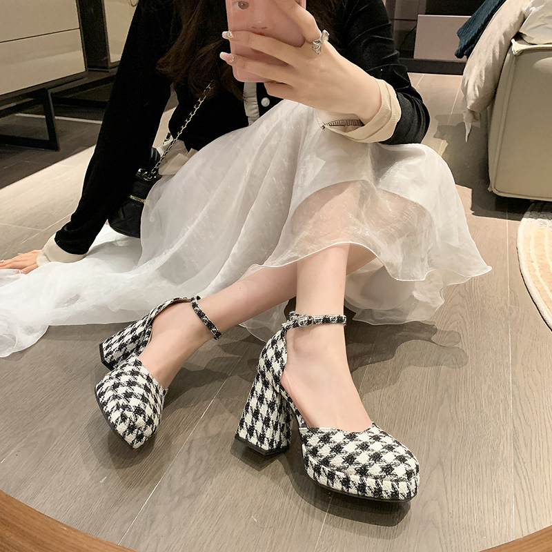 ✅PINKEY P243 Sepatu Hak Tinggi 9cm Musim Panas Baru Tebal Tumit Tahu Santai Gaya Korea fashion Sepatu Wanita